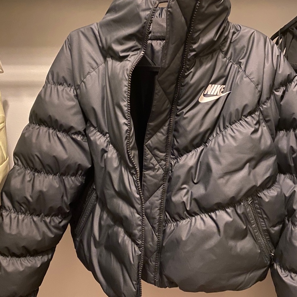 Nike puffed jacket